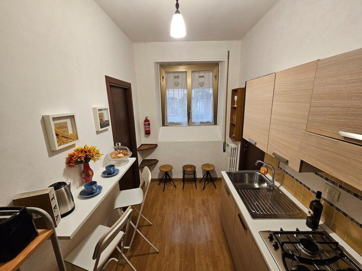 Private In Apartment Rome