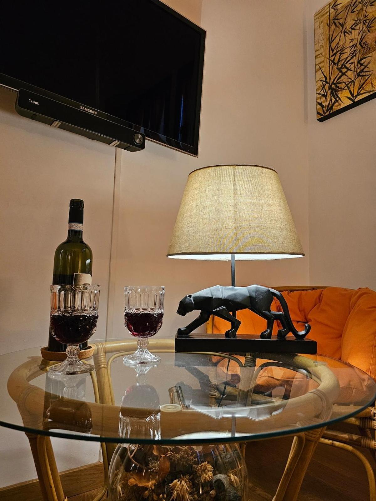 Private In Apartment Rome